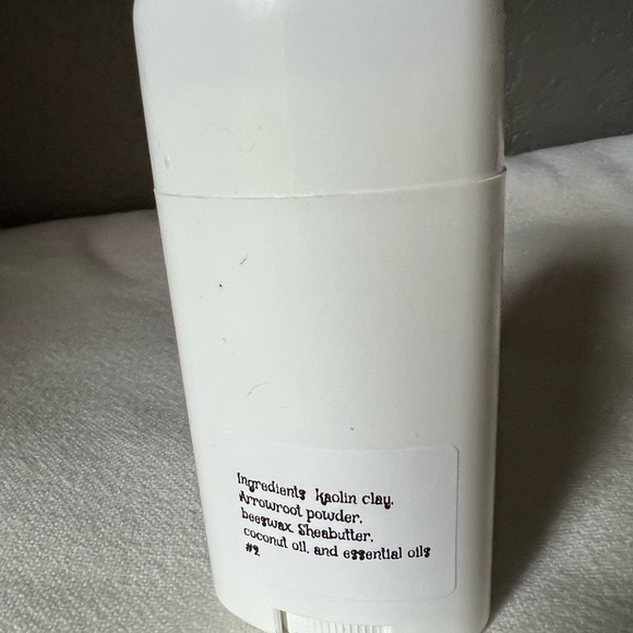 Hand Crafted Fresh Cotton Deodorant - White - Picture 5 of 6